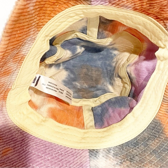 Urban‎ Outfitters Corduroy One Size Tie Dye Bucket Hat - Picture 2 of 3